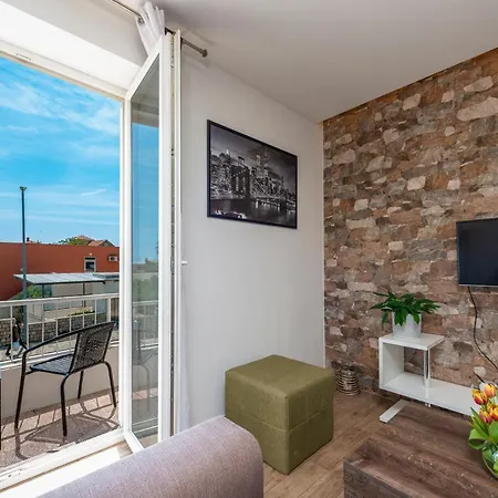 Apartment Charming Ines