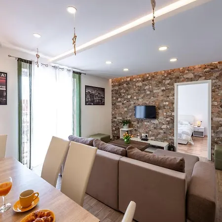 Charming Ines Apartament *